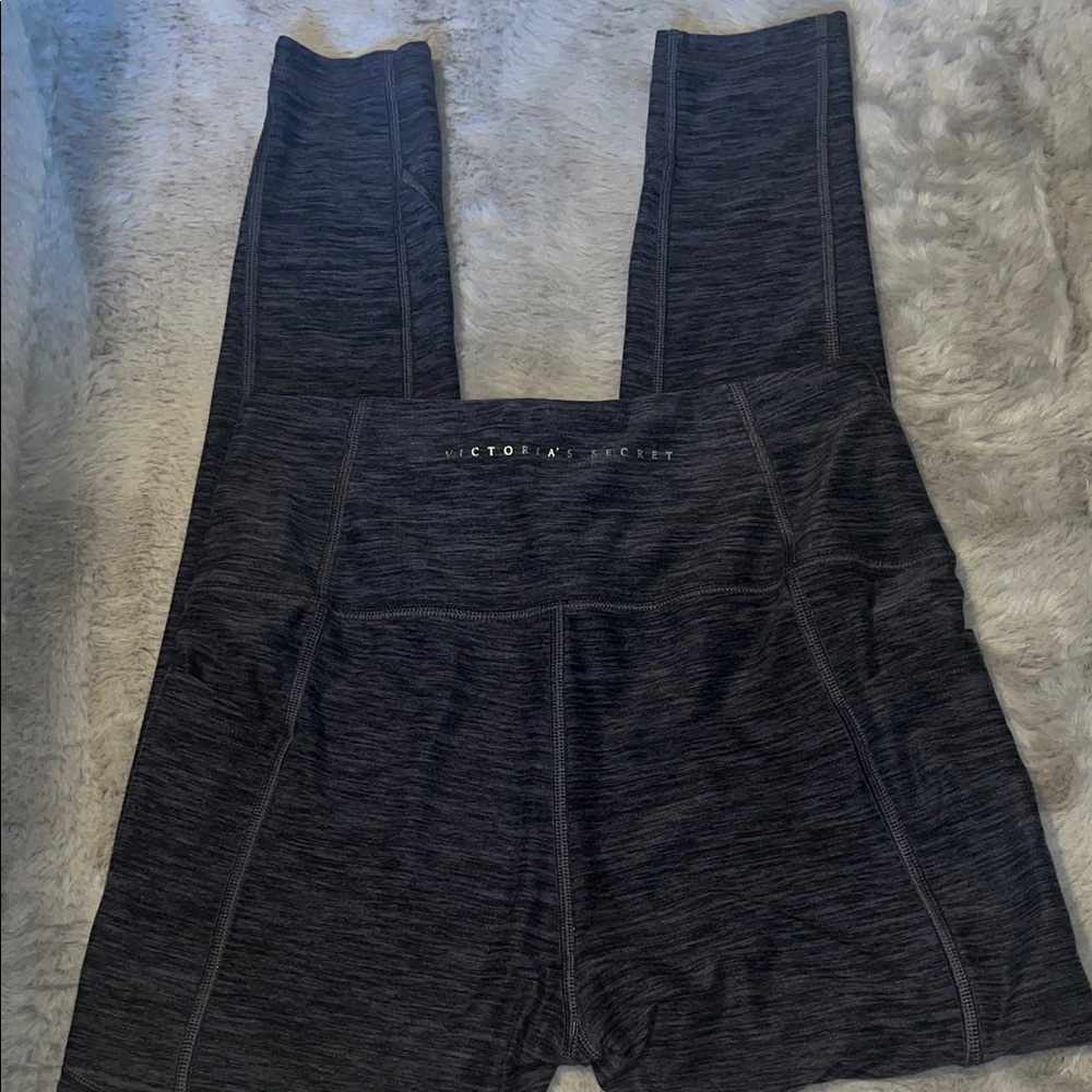 Victoria's Secret Incredible Essential Legging